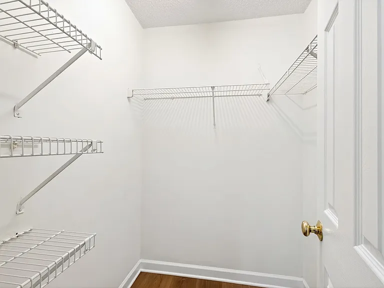 1010 Nicholwood Dr #103 — Photo 5