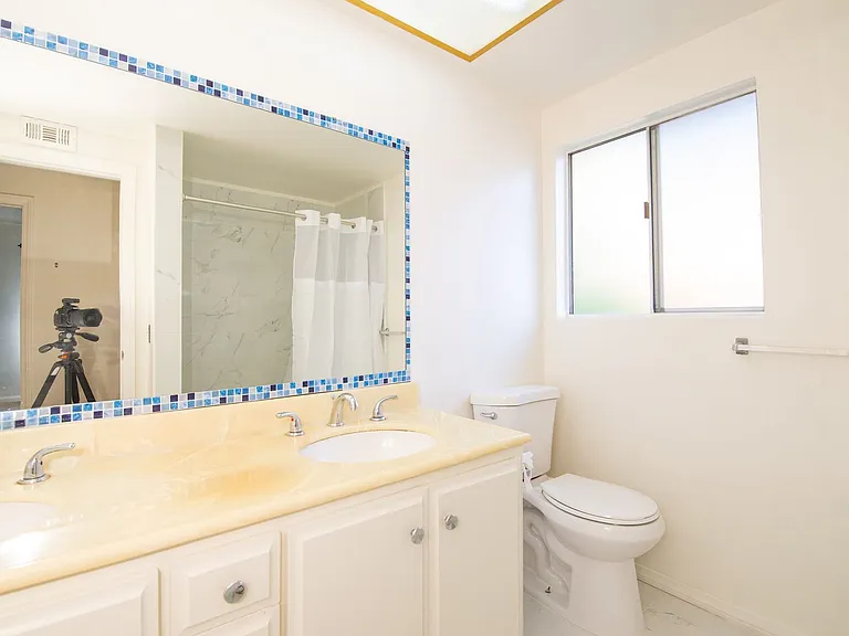 981 S Purdue Cir — Photo 4