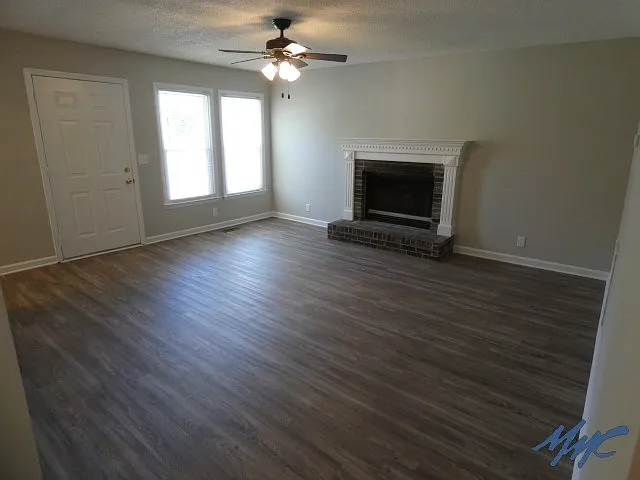 2262 Patriot Dr — Photo 5