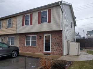100 E Newport St APT 6, Hanover Township, PA