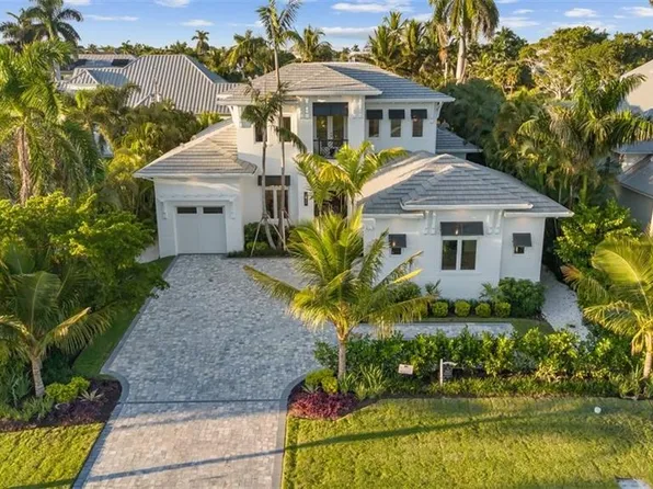 493 8th AVE S, NAPLES, FL 34102