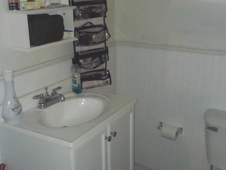 2360 Chickasaw St — Photo 6