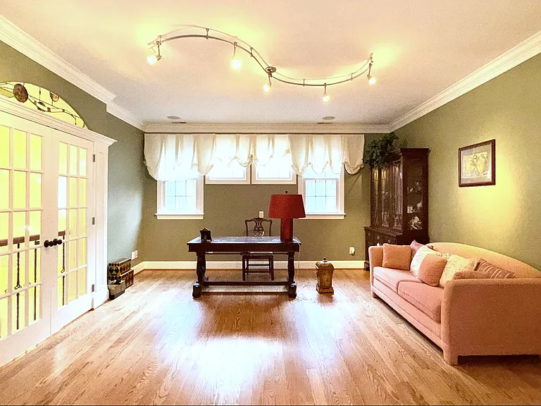 1216 Dorleath Ct — Photo 38