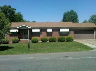 1888 Cumberland St, Dyersburg, TN 38024