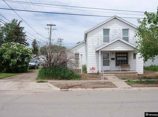 318 7th St, Evanston, WY 82930