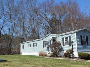 18 Clayton Dr, West Springfield, MA 01089