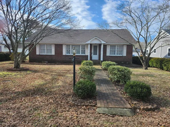 24324 Gertrude St, Parksley, VA 23421