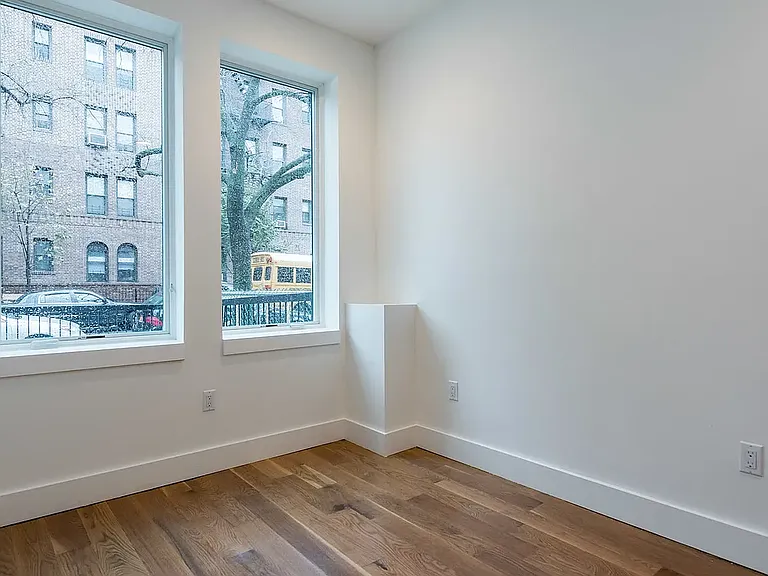 83 Winthrop St #1C — Photo 13