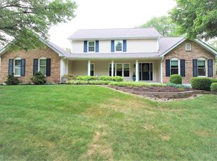 16239 Forest Meadows Dr, Chesterfield, MO