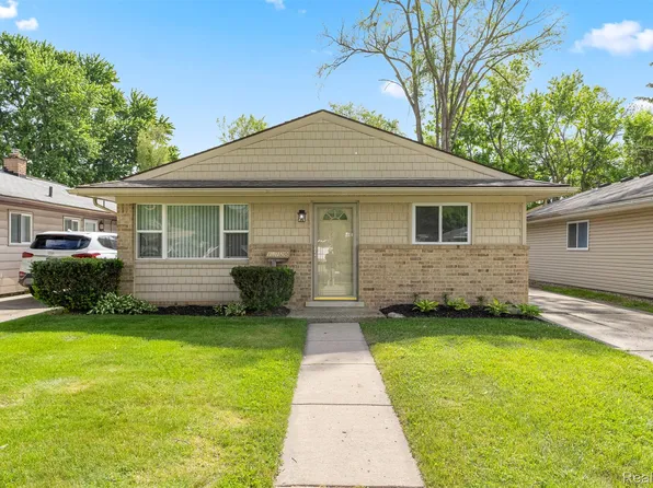 12120 Arcola St, Livonia, MI 48150