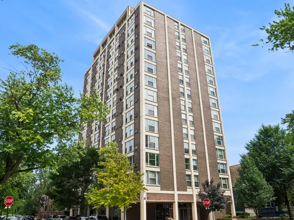 5401 S Hyde Park Blvd APT 401, Chicago, IL 60615