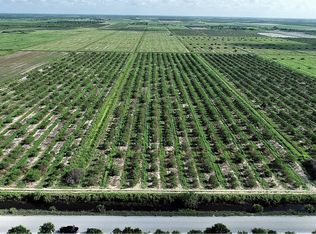 Sears Rd, Labelle, FL 33935