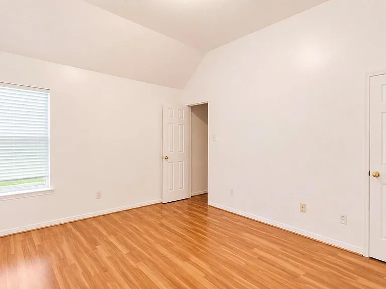 423 Blossomwood Dr — Photo 28