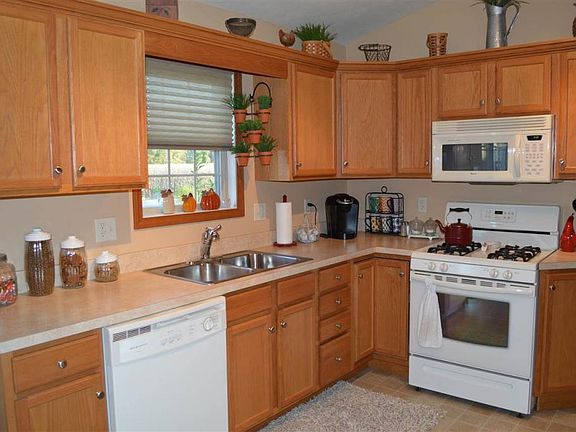 4th image of 4129 Tyler Ln