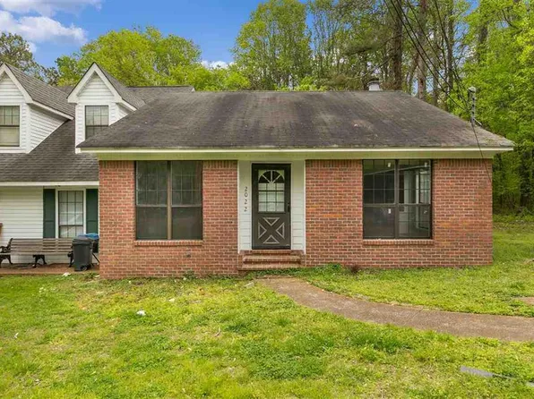 2022 N Royal St, Jackson, TN 38305