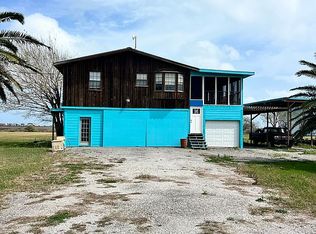 347 Powderhorn Ln, Port Lavaca, TX 77979