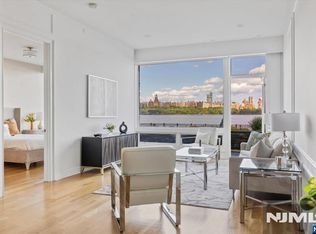 9 Somerset Ln UNIT 118, Edgewater, NJ 07020