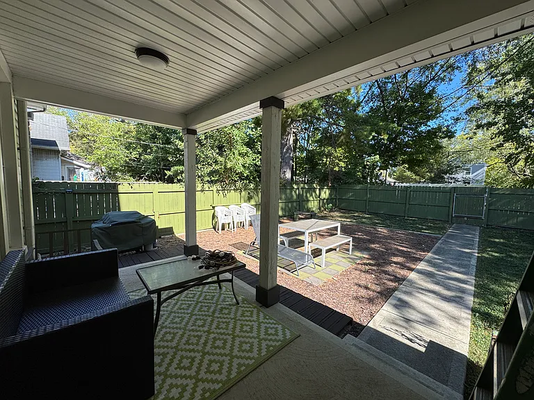 3649 Graceland Ave — Photo 39