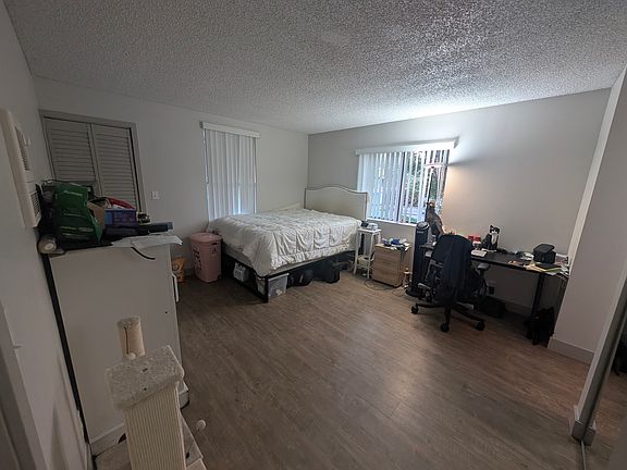 3rd image of 5200 Genesee Cv