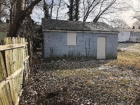 2nd image of 4001 Millersville Dr