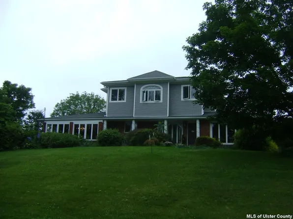 91 Ridge Rd, Marlboro, NY 12542