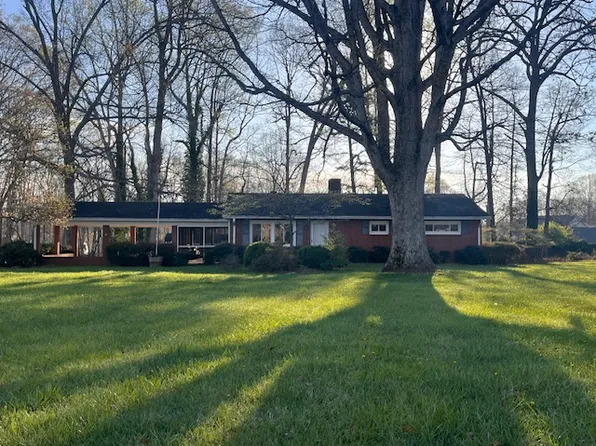 3123 Middlebrook Dr, Clemmons, NC 27012