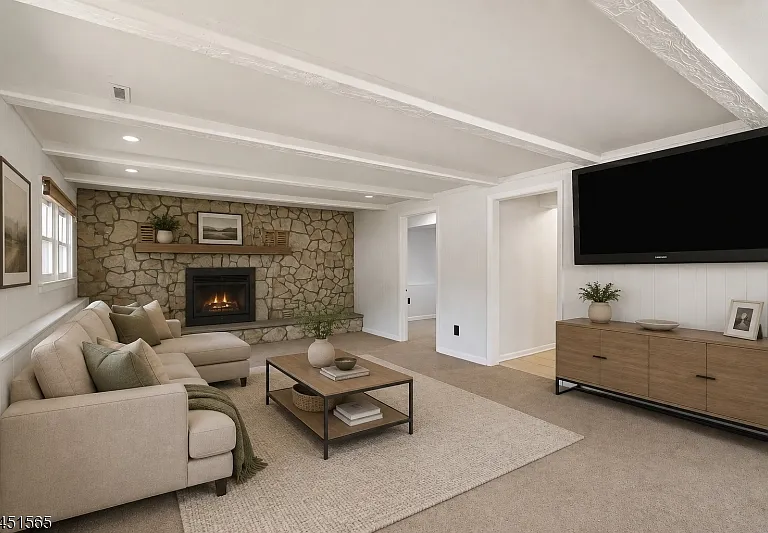 18 Deerwood Ave — Photo 5