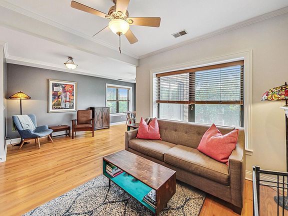 5th image of 2600 W Leland Ave #3
