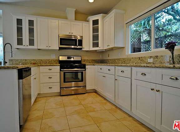4th image of 3722 Mountain View Ave #2