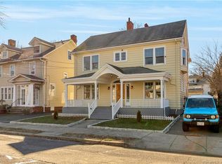 69 Blackman Pl, Bridgeport, CT 06604