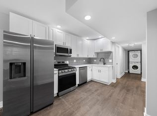 700 S Loomis St #G, Chicago, IL 60607