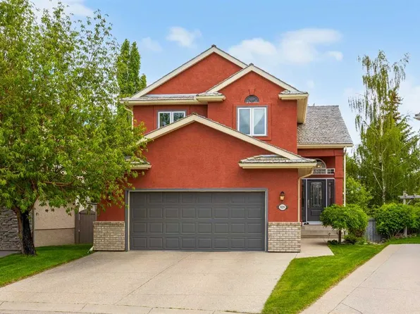 929 NW Sierra Morena Ct SW, Calgary, AB T3H 3R3