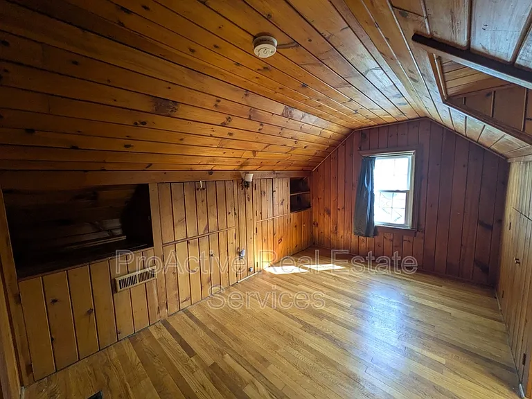 9421 Phillip Ave — Photo 19