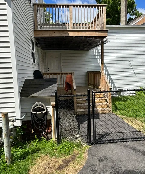 6 Pleasant St #1 — Photo 3