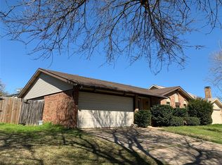 2813 Willow Bnd, Bedford, TX 76021