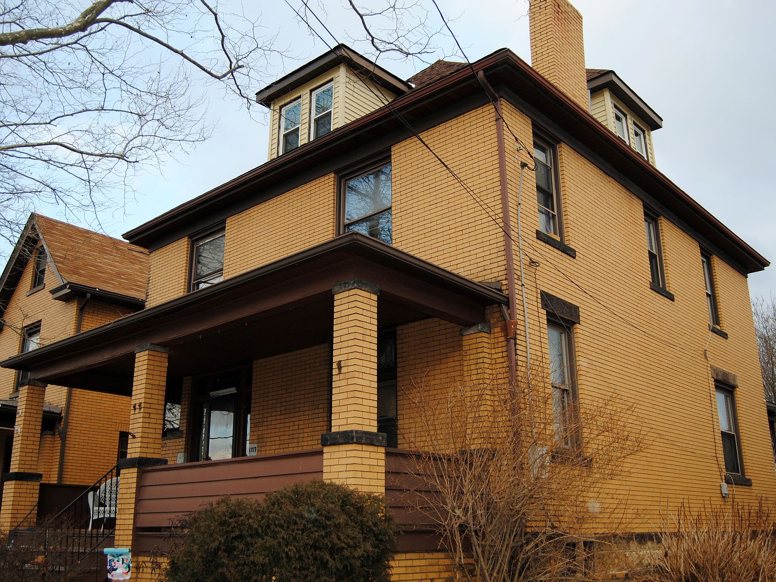 1217 Sycamore St, Connellsville, PA 15425 Zillow