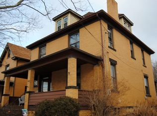 1217 Sycamore St, Connellsville, PA