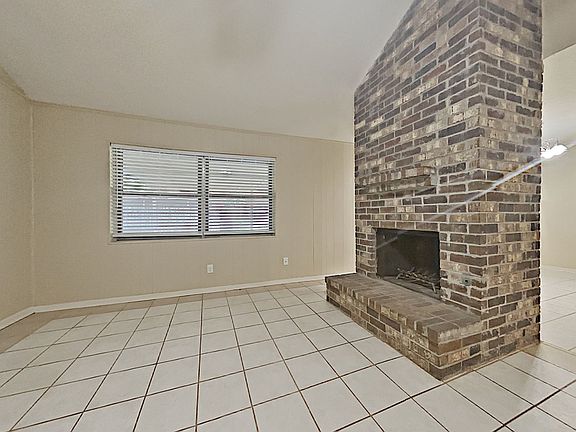 4th image of 3205 Park Meadows Ave