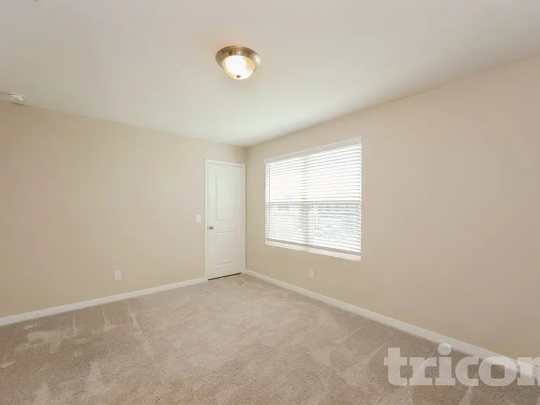 14616 Maple Ter — Photo 13