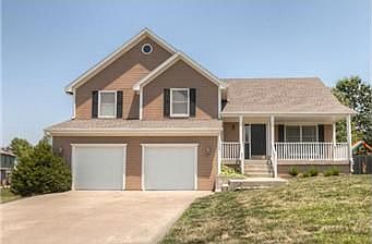 2nd image of 4509 NE Skyview Dr