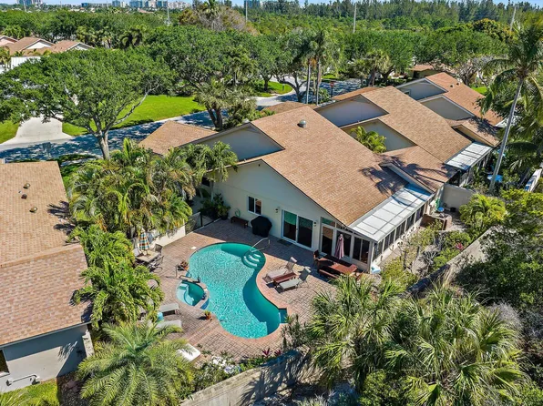 104 Knoll Way, Jupiter, FL 33477