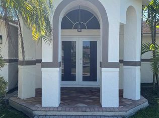 15430 SW 31st St, Davie, FL 33331