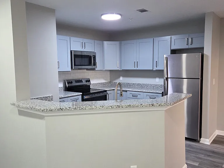 Hamptons at East Cobb — Photo 25