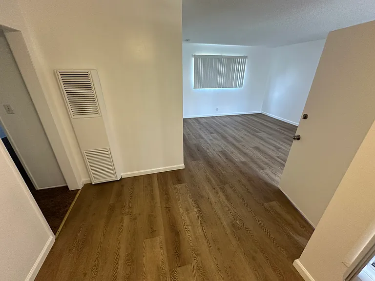 450 E Algrove St #1 — Photo 6
