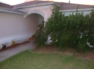 3010 Summer House Dr, Valrico, FL 33594