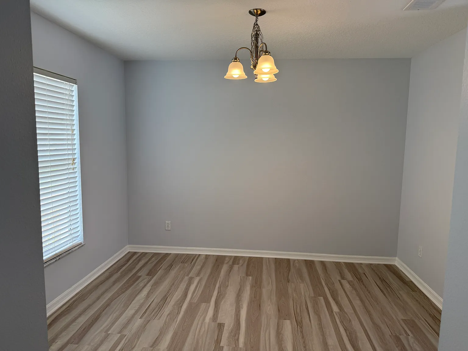 3 bed, 1462 sqft, $2,275 — Photo 4
