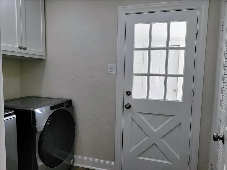 11926 Stillwater Dr — Photo 22