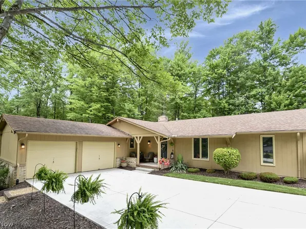 11344 Fawn Meadow Ln, Strongsville, OH 44149