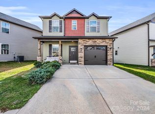 94 Cardwell Ln, Fletcher, NC 28732