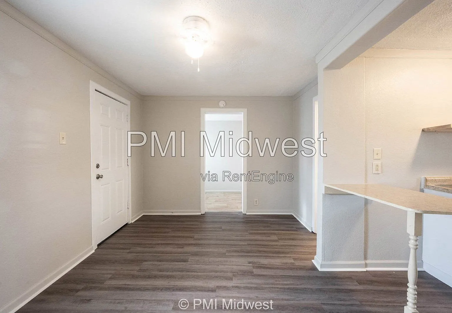 1 bed, 1.0 bath, 400 sqft, $829 — Photo 4